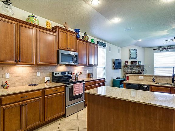 4th image of 10004 Chrysalis Dr