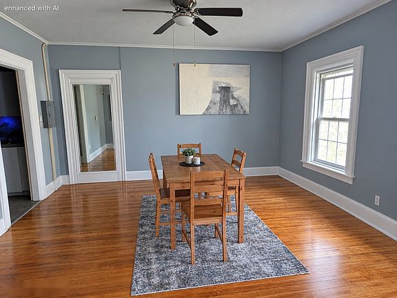 4th image of 303 Saint Lawrence Ave