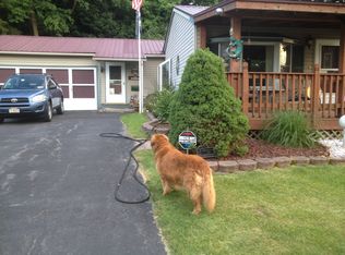 107 Bump Dr, Syracuse, NY 13209