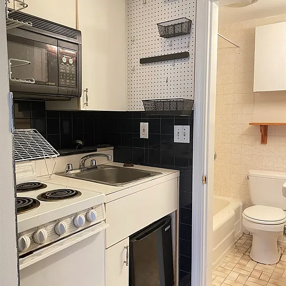 228 Beacon St #2 — Photo 4