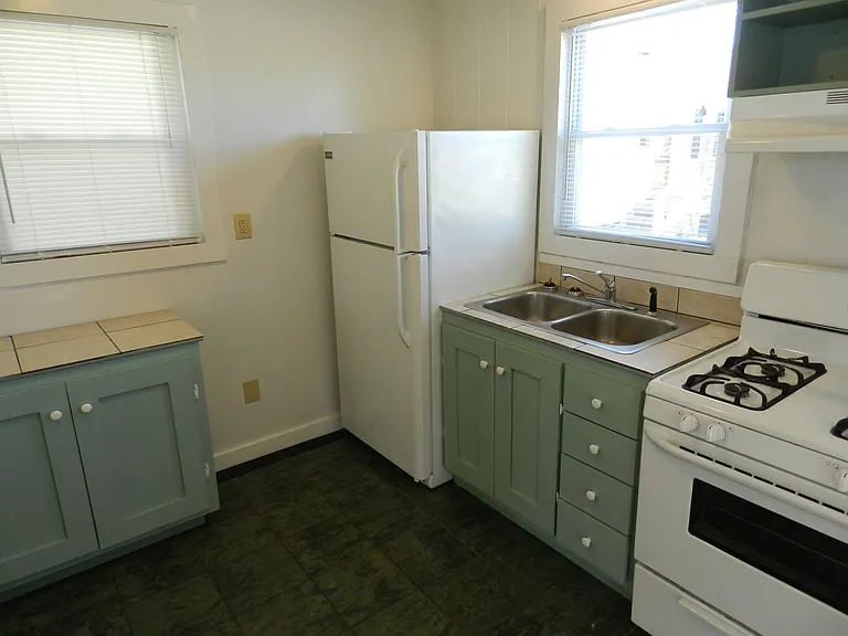 9719 13th View St — Photo 9