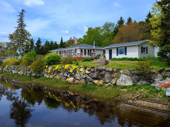 8322 Highway 7, Musquodoboit Harbour, NS B0J 2L0