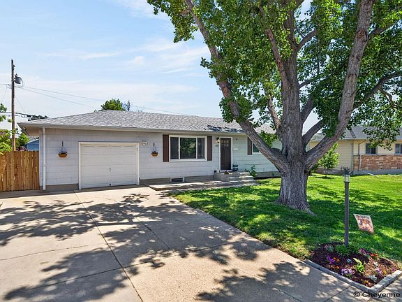 2nd image of 615 Sun Valley Dr