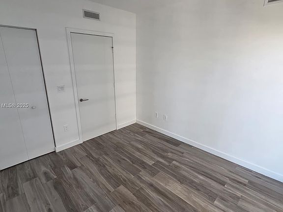 4th image of 1300 S Miami Ave #207