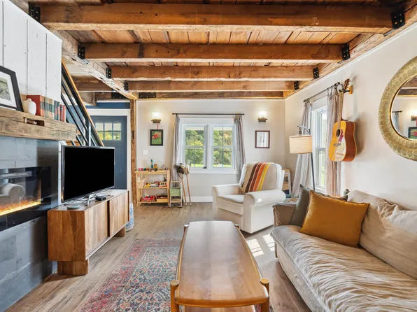 39 South Street, Woodstock, VT 05091