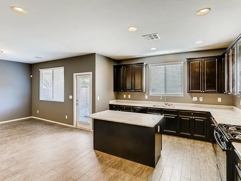 852 Royal Amethyst Way — Photo 9