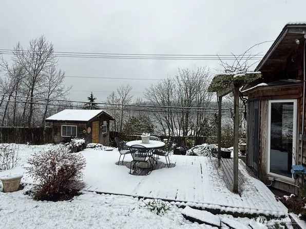 2642 E Lake Sammamish Parkway NE, Sammamish, WA 98074