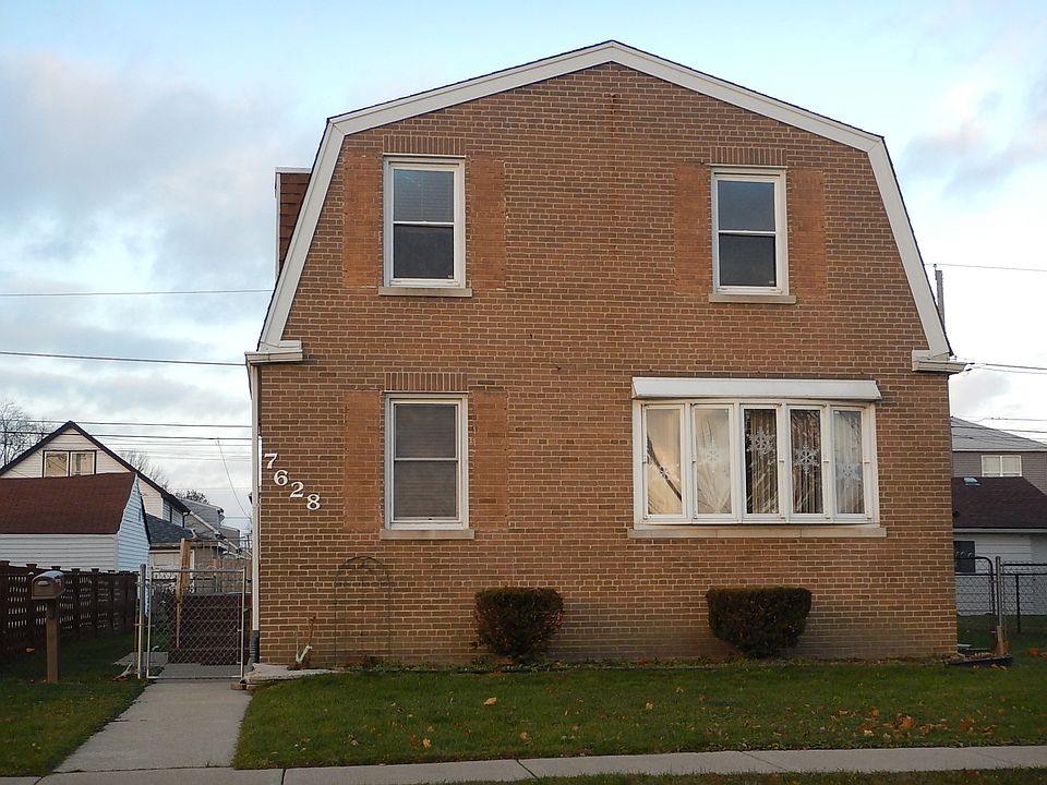 1st image of 7628 W 66th Pl