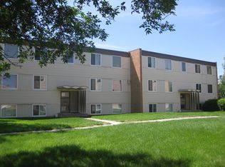 1600 Alexandra St #2, Regina, SK S4T 4P1