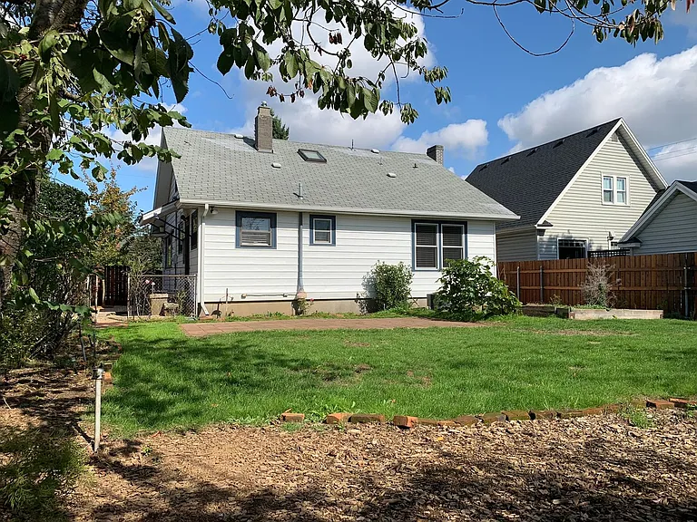 5134 NE Multnomah St — Photo 3