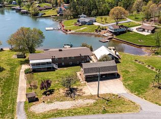 5023 Addison Ln, Hickory, NC 28601