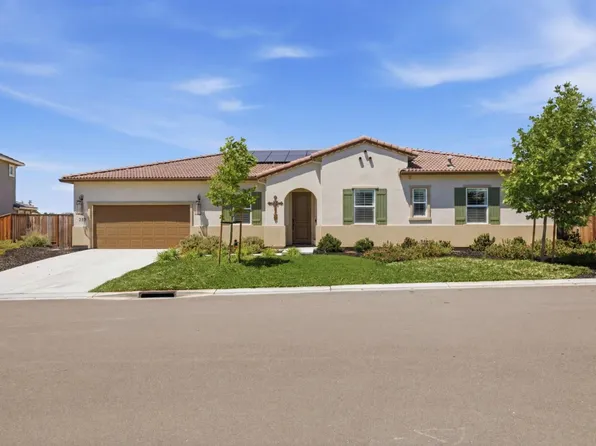 283 Vienna Way, Hollister, CA 95023