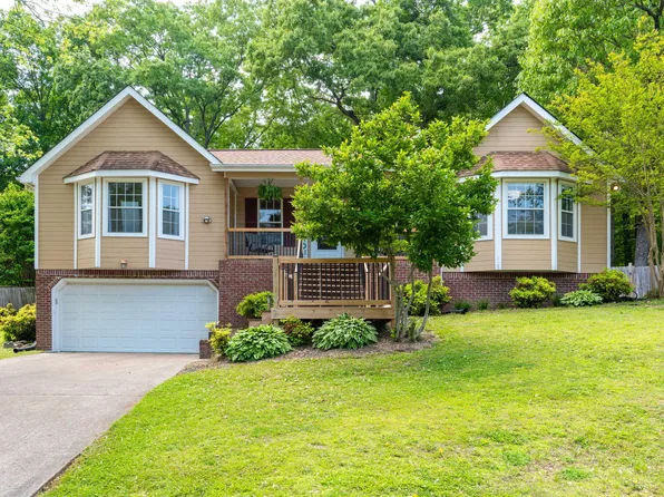 1523 Ribbonwood Dr, Soddy Daisy, TN 37379