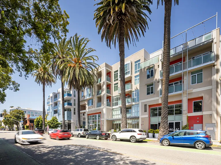 Gibson Santa Monica — Photo 14