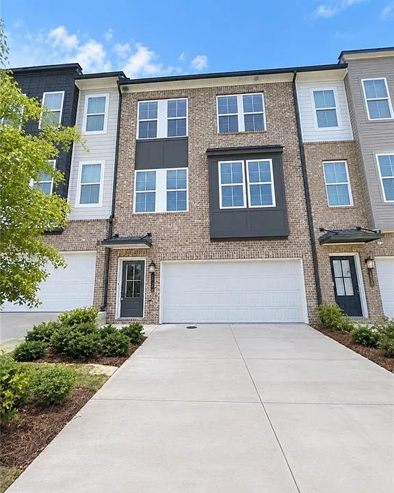 1449 Creekside Cir NW
