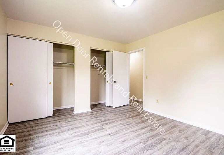 1506 S Dowling St — Photo 16
