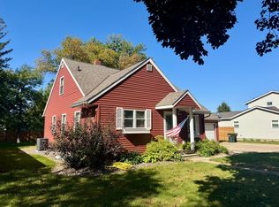 704 S 12th St, Olivia, MN 56277