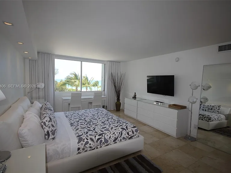 5151 Collins Ave #532 — Photo 16