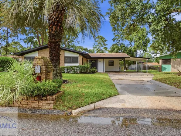 1504 Cathy St, Savannah, GA 31415