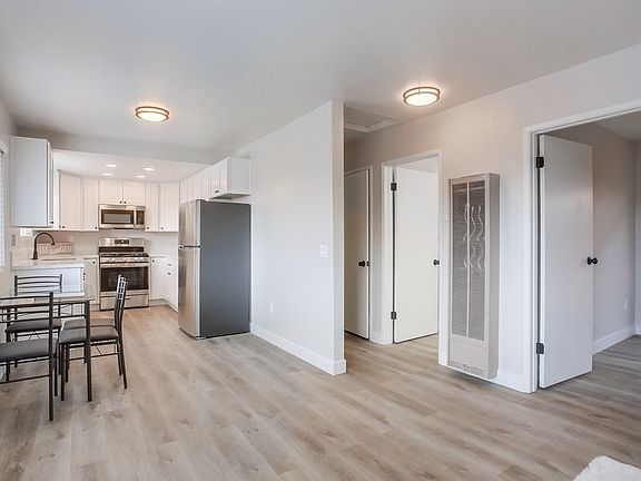 5th image of 226 E California Ave #240