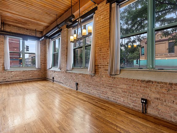 3rd image of 1701 N Damen Ave APT 101