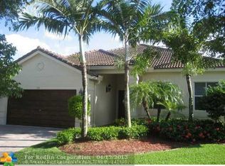 718 Sunflower Cir, Weston, FL 33327