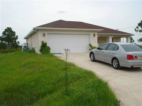 3012 41st St W, Lehigh Acres, FL 33971