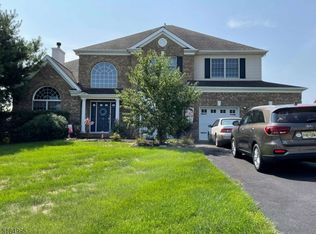 5 Mountainview Rd, Phillipsburg, NJ 08865