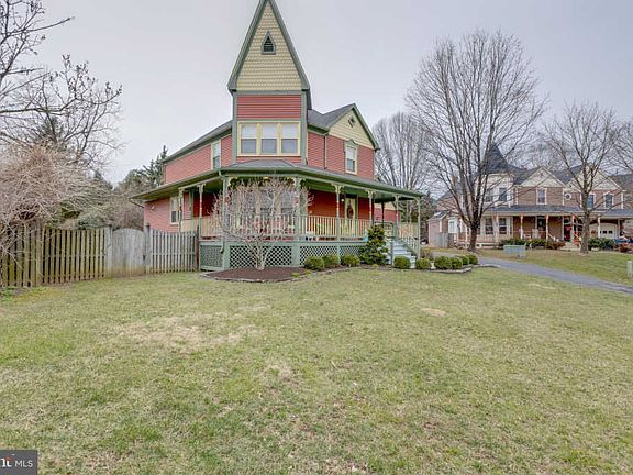 2nd image of 2726 Sutton Woods Ct