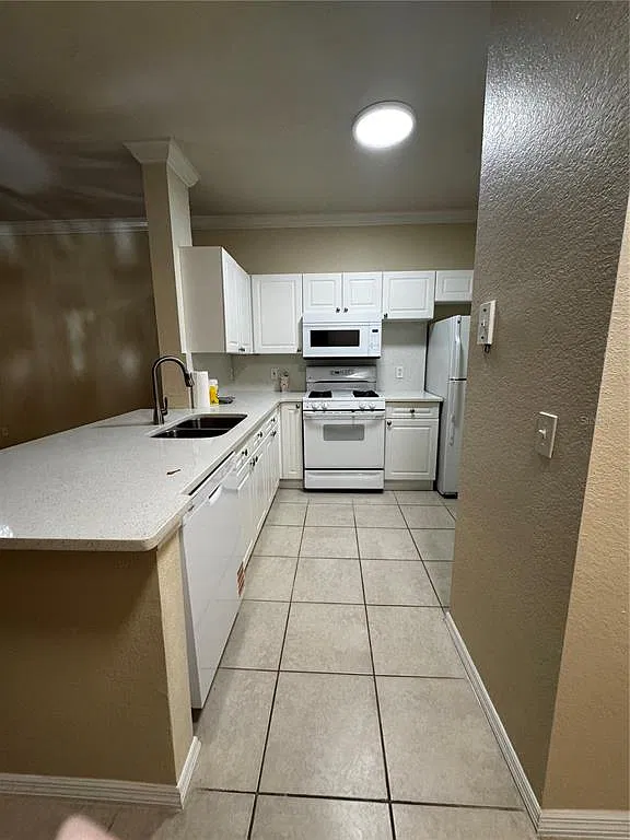 1 bed, 1.0 bath, 890 sqft, $1,450 — Photo 3