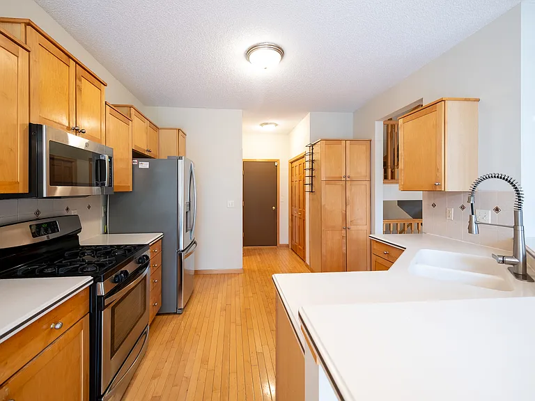 591 Crane Creek Ln — Photo 9