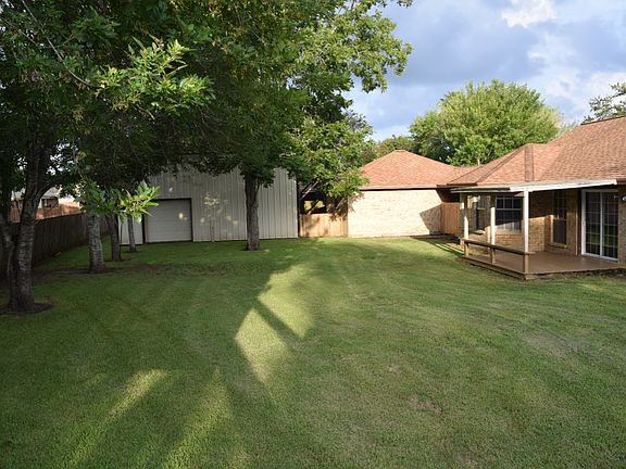 Backyard view Shop & Garage