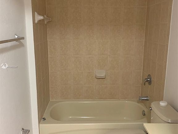 3rd image of 11401 NW 89th St APT 106