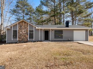 6955 Hassana Ln, Fairburn, GA 30213