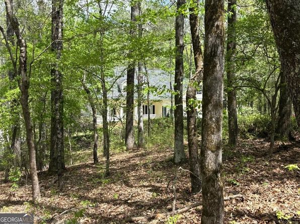 147 S Pine Cove Dr, Lagrange, GA 30240