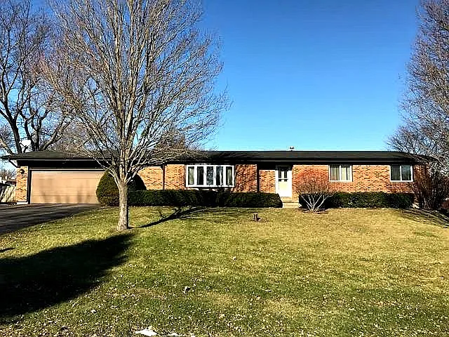 39W132 Pleasant Dr photo 1