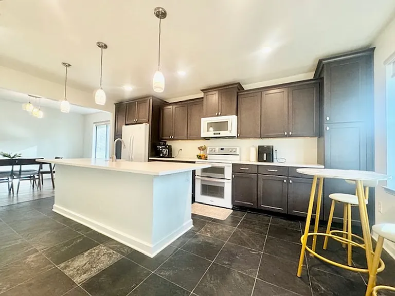 155 Gleneagles Dr — Photo 8