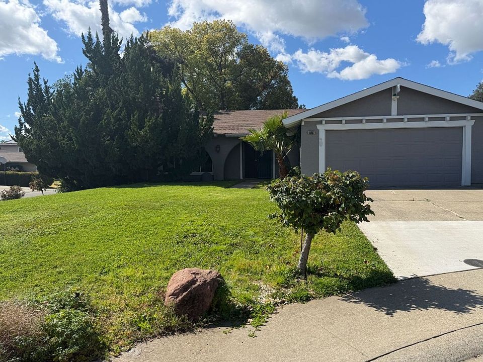 1st image of 4901 Autumntree Ct