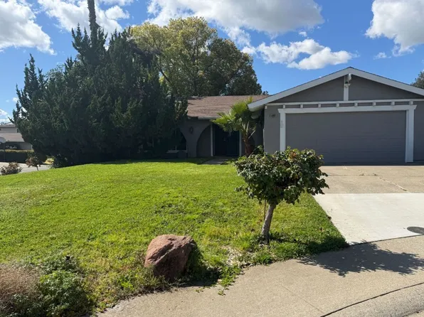 4901 Autumntree Ct, Sacramento, CA 95841