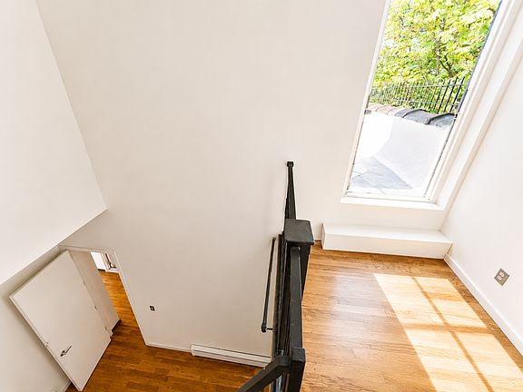 3rd image of 1920 Harman St #210