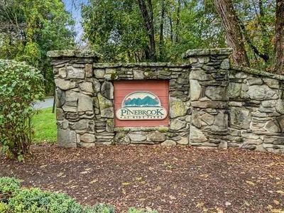 247 Pinebrook Dr, Hyde Park, NY, 12538