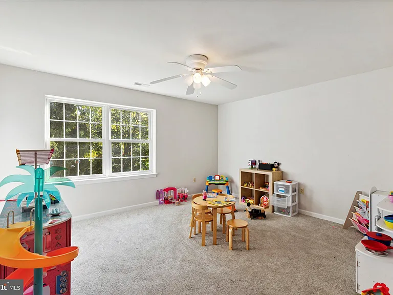 535 Gerhard St #1 — Photo 14