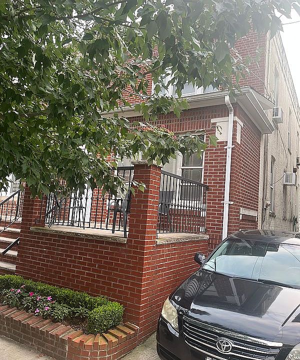 1st image of 1226 E 13th St