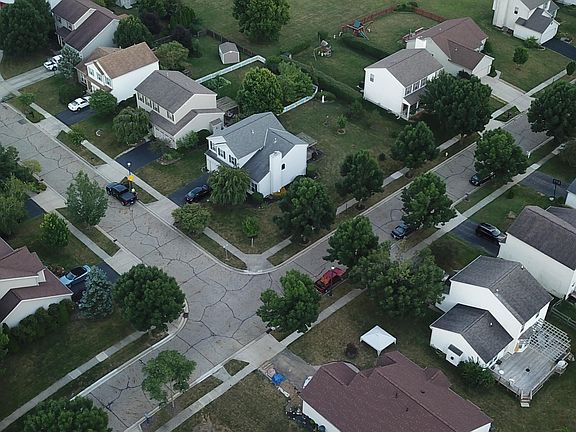 3rd image of 263 Fayer Ct