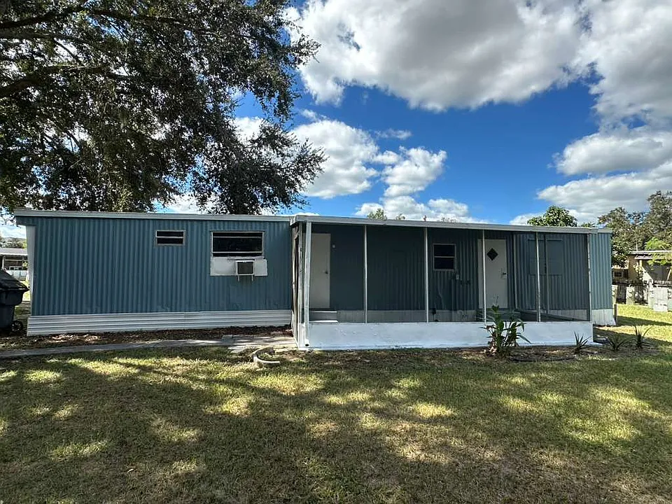 22 Holly Dr