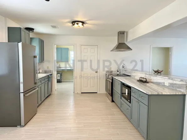 135 Gin Rd, Ennis, TX 75119