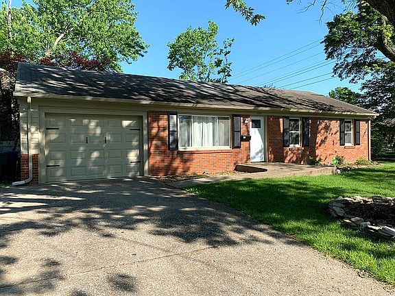 4 driveway parking spaces