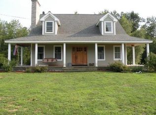 10 1/2 Eastern Ave, Williamsburg, MA 01096