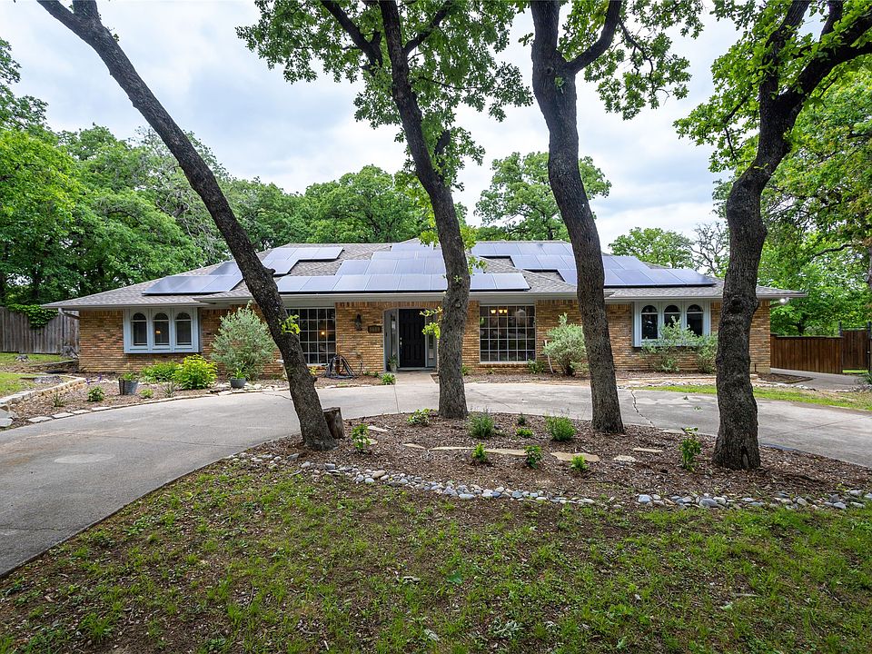 1st image of 5609 Trail Lake Dr