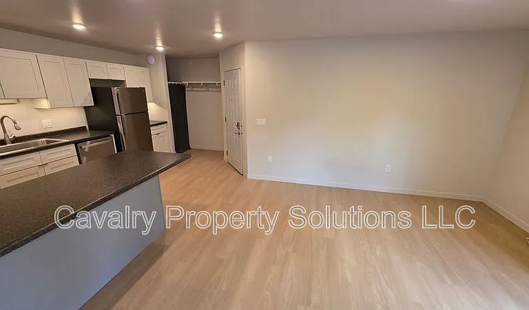 1221 Commonwealth Ave #207 — Photo 2